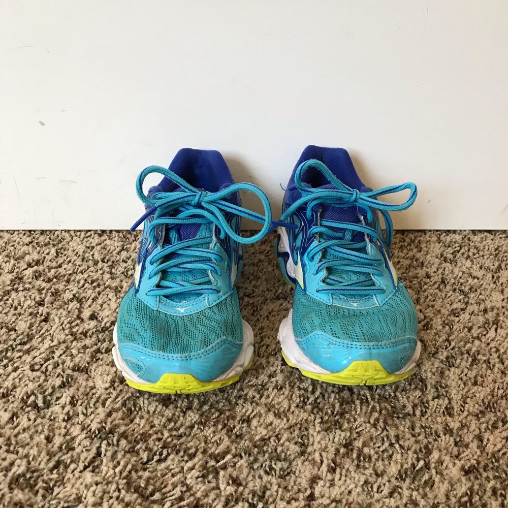 Mizuno wave inspire 14